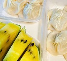 Soup-filled Steamed Buns