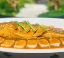 Braised Yellow Croaker with Handmade Rice Cake