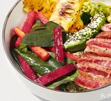 Pan-Seared Beef with Nuts and Rice Bowl