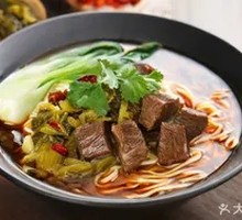 Sour Cabbage Beef Noodles