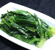 Garlic Stir-Fried Lettuce
