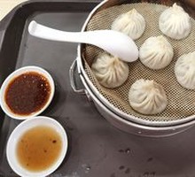 First Floor Steamed Buns