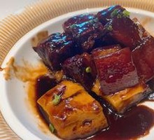 Braised Pork with Rice Cakes