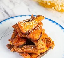 Shanghai-style smoked fish