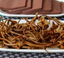 Dried Tree Mushroom Stir-fry