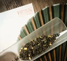 Floating Snow at Bi Tan