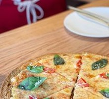 Garden Deluxe Cheese Pizza