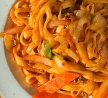 Beef Stir-Fried Knife-Cut Noodles