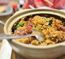 Classic Cantonese Claypot Rice with Preserved Meats