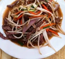 Beef Stir-fried with Tender Shoots