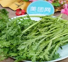Chinese chrysanthemum greens