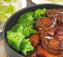Braised Pork Belly with Abalone
