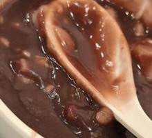 Sweet Red Bean and Rice Cake Soup with Fermented Rice Wine