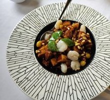 Eight Treasure Sauce Rice Cake