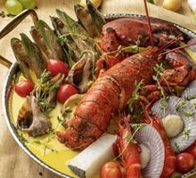 Blue Bay Marseilles Seafood Pot