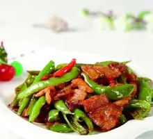 Stir-Fried Pork with Green Chili