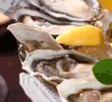 Circled Meatballs and Oysters Platter (12 Pieces)