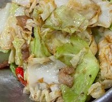 Spicy Stir-Fried Cabbage
