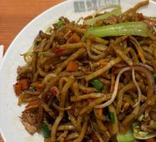 Pork Stir-Fried Noodles with Pancake Strips