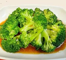 Steamed Broccoli with Soy Sauce
