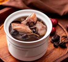 Duck Soup with Tea Tree Mushrooms