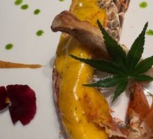 Fresh Small Lobster with Secret Mustard Sauce