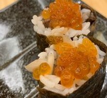 Wagyu Salmon Roe Seaweed Roll