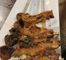 Charcoal-Grilled Lamb Ribs