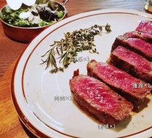 Dry-Aged Angus T-Bone Steak