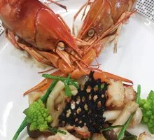 Australian Blue Lobster with Mushrooms