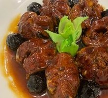 Black Garlic Braised River Eel