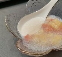 Fresh Fruit Steamed Bird's Nest