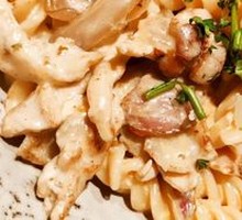 Creamy Fusilli Pasta