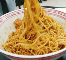 Spicy Dry Noodles with Three Ingredients