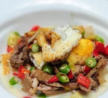 Shredded Pork with Fried Egg