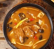 Spicy Beef Soup with Herbal Nourishment