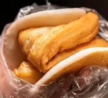 Rice Cake Wrapped with Fried Dough Stick