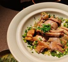 Wild-Foraged Chicken with Scallion Aroma