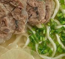 Clear Soup Beef Bone Noodles