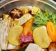 Snow Crab Hot Pot