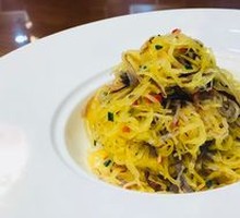Golden Pumpkin Strips with Jellyfish