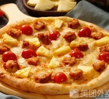 Spicy Crispy Chicken Pineapple Pizza
