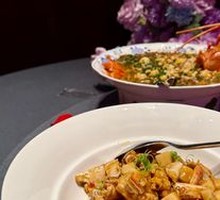 Cicheng Rice Cake with White Crab Bone Sauce