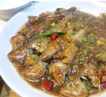 Snow Cabbage Braised Small Yellow Croaker