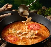 Sour Vinegar Hot Pot with Sea Clams