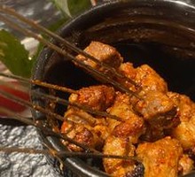 Yunnan Spicy Marinated Beef Skewers