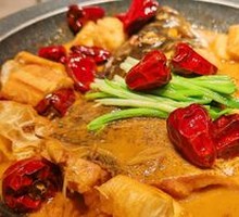 Braised Fish Head with Fried Dough Sticks