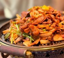 Grilled Lamb on Hot Plate
