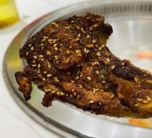 Charcoal-Grilled Lamb Ribs