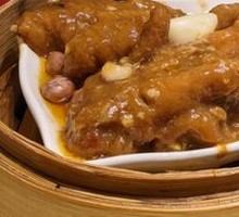 Bamboo Shoot Sauce Steamed Chicken Feet